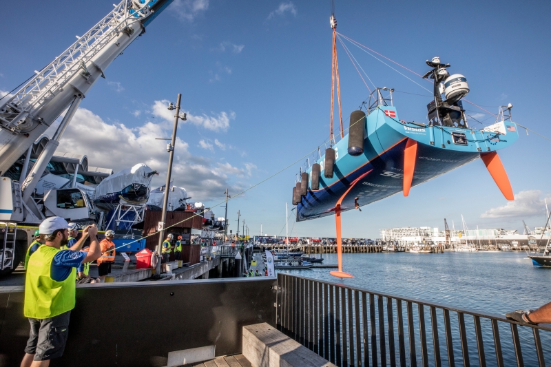 Volvo Ocean Race: Vestas ritorna in acqua ad Auckland dopo le riparazion