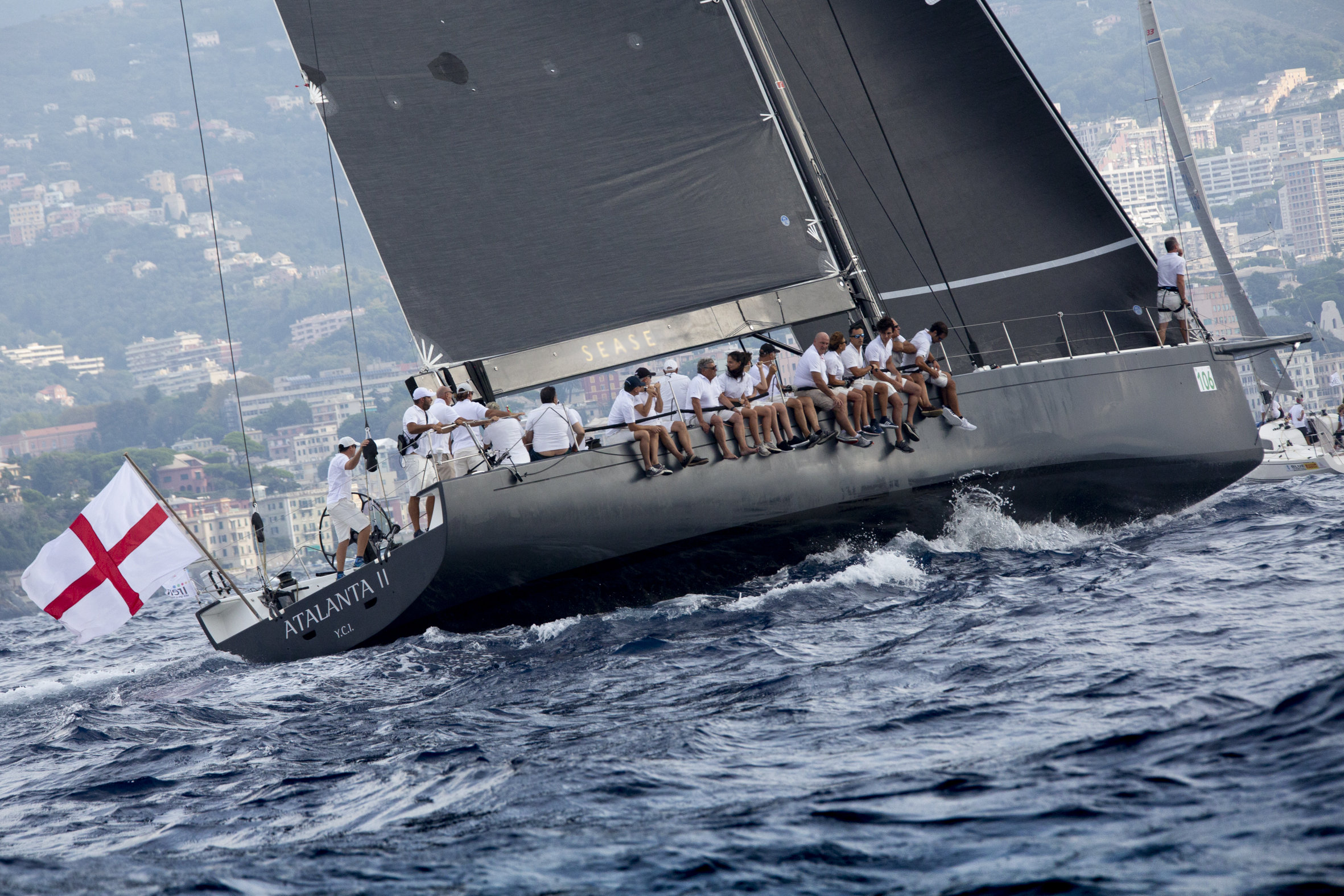 La Millevele dello Yacht Club Italiano, a vincere e’ tutta Genova