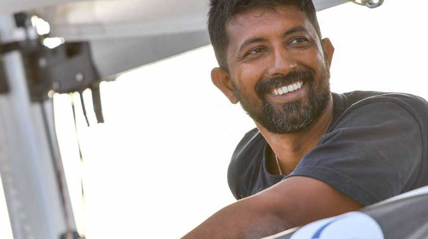 Salvato il velista indiano Abhilash Tomy dopo il rovesciamento nel Sud Indiano al Golden Globe