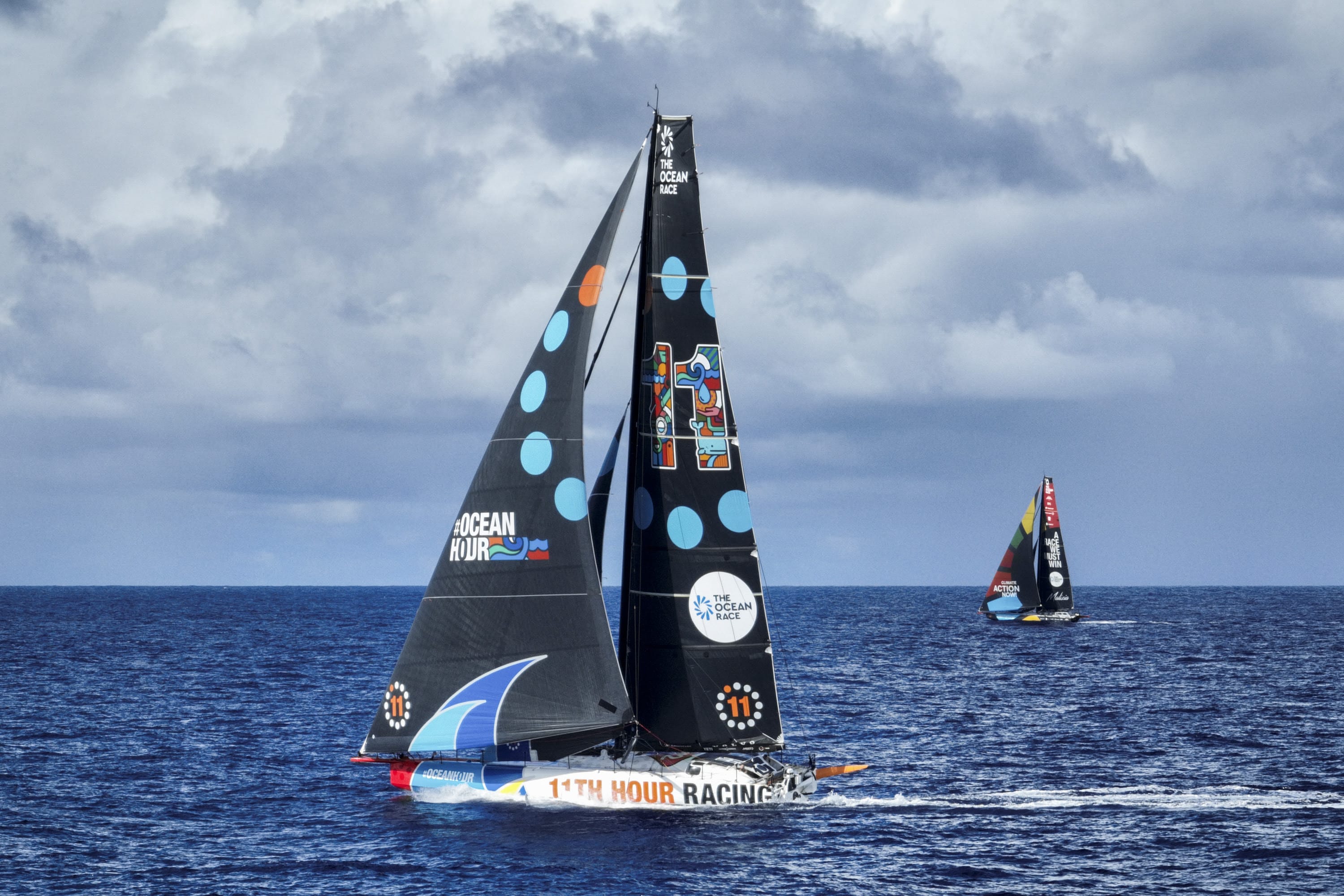 The Ocean Race: 11th Hour precede Team Malizia dopo il passaggio dall’Equatore