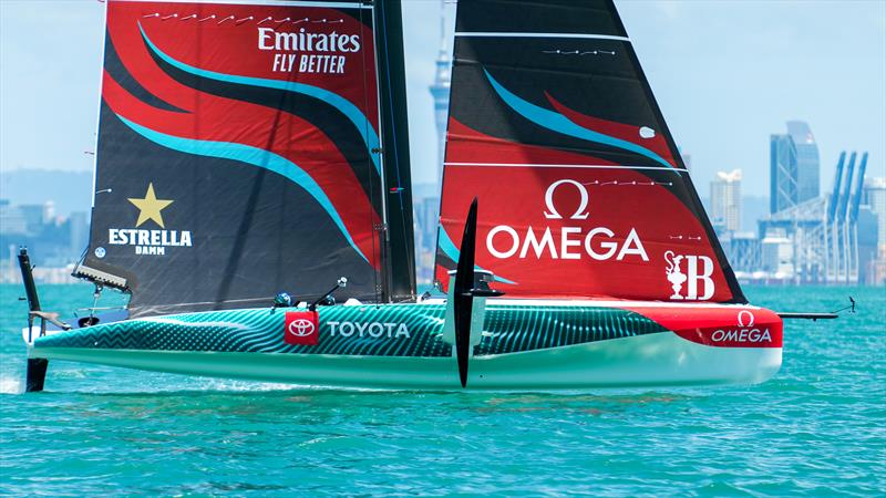 America’s Cup: ETNZ torna in acqua ad Auckland e testa subito un nuovo wingfoil
